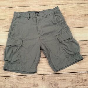 LEVIS STRAUSS & CO Gray Cargo Shorts Lightweight Cotton/men size 34